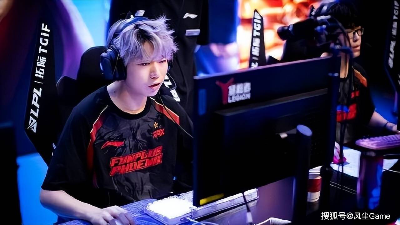 Rookie新星爆冷表现突出，FPX前途光明！